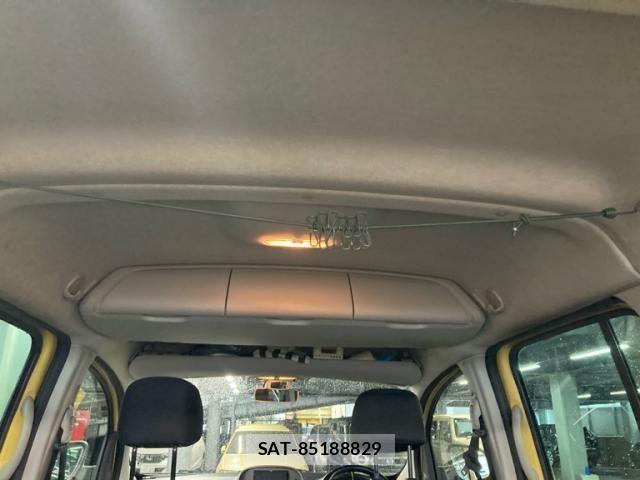Renault KANGOO 2018-02 7619550-10