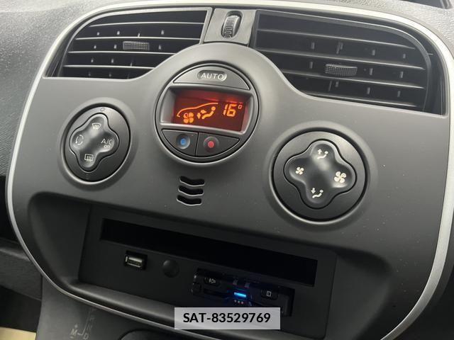 Renault KANGOO 2020-06 7727880-6