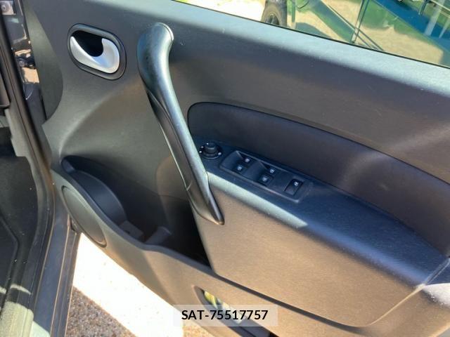 Renault KANGOO 2020-06 8037922-11