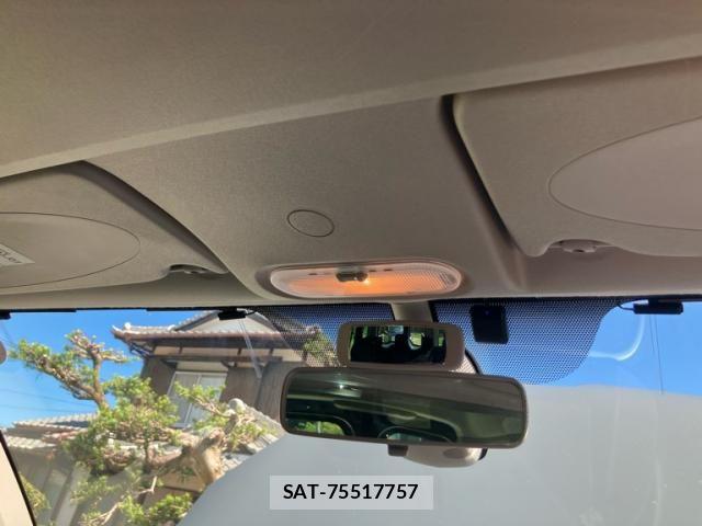 Renault KANGOO 2020-06 8037922-21