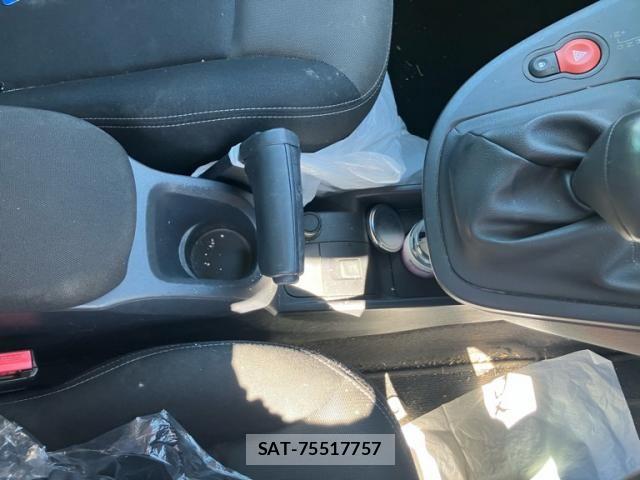 Renault KANGOO 2020-06 8037922-22