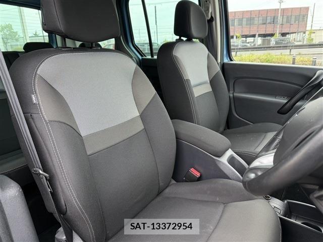 Renault KANGOO 2020-09 8209860-9