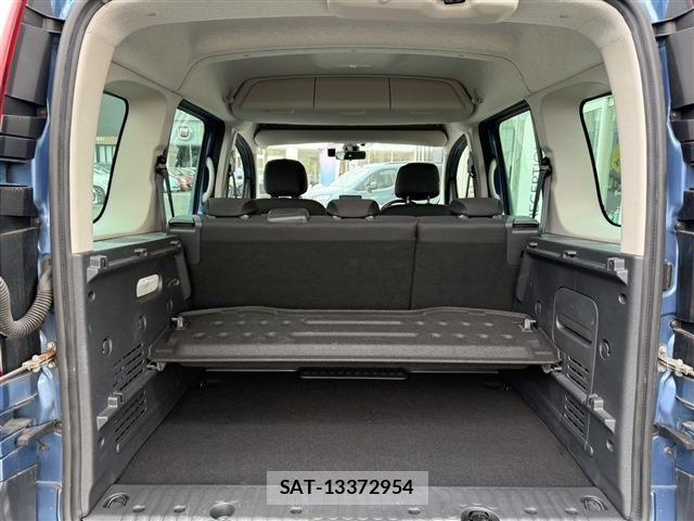 Renault KANGOO 2020-09 8209860-17