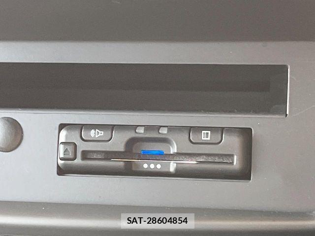 Renault KANGOO 2021-11 8209859-7