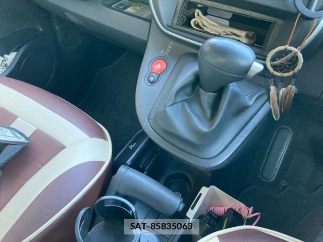 Renault KANGOO 2019-09 8209863-17