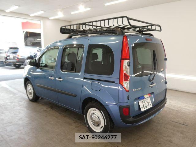Renault KANGOO 2015-11 8209862-1