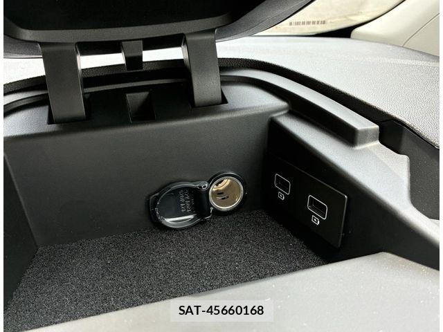 Renault KANGOO 2025-07 8209858-9