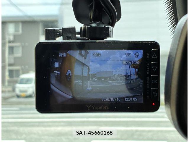 Renault KANGOO 2025-07 8209858-8