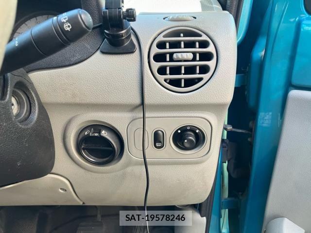 Renault KANGOO 2009-09 8246517-19