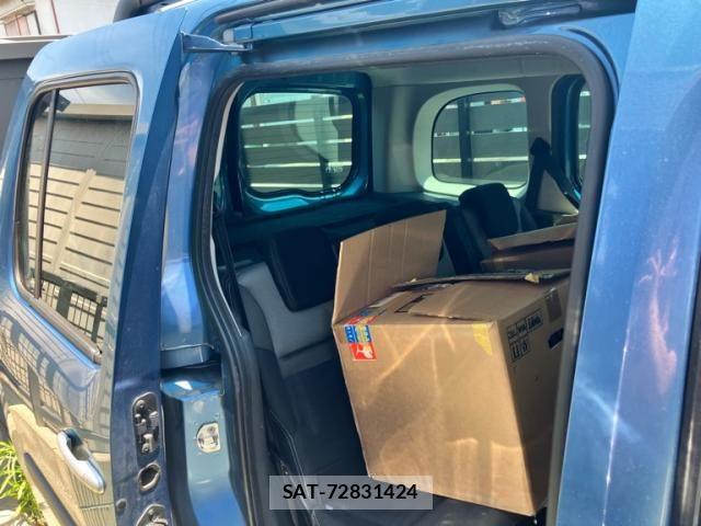 Renault KANGOO 2018-03 8316719-8