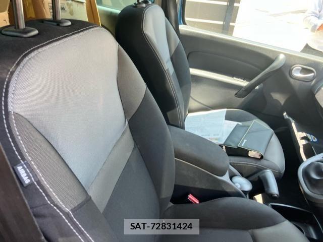 Renault KANGOO 2018-03 8316719-11