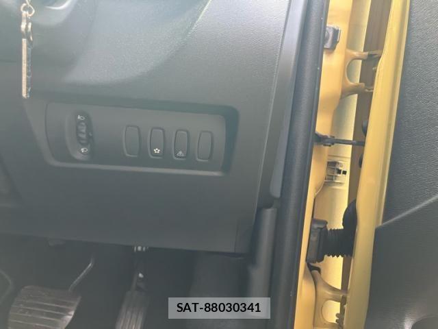 Renault KANGOO 2014-03 8337637-10