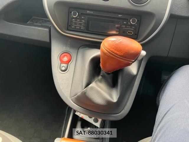 Renault KANGOO 2014-03 8337637-13