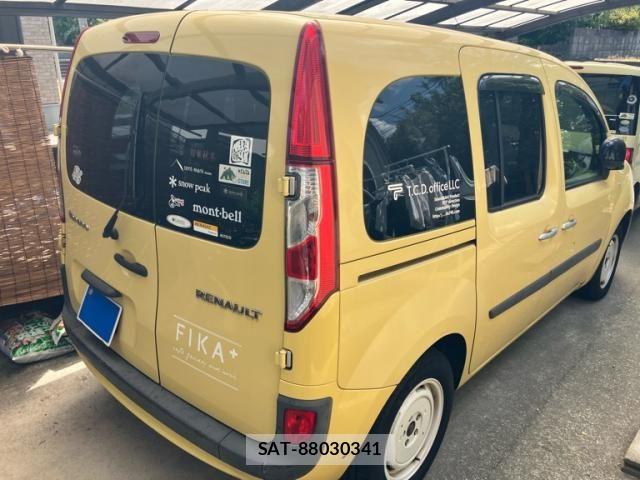 Renault KANGOO 2014-03 8337637-2