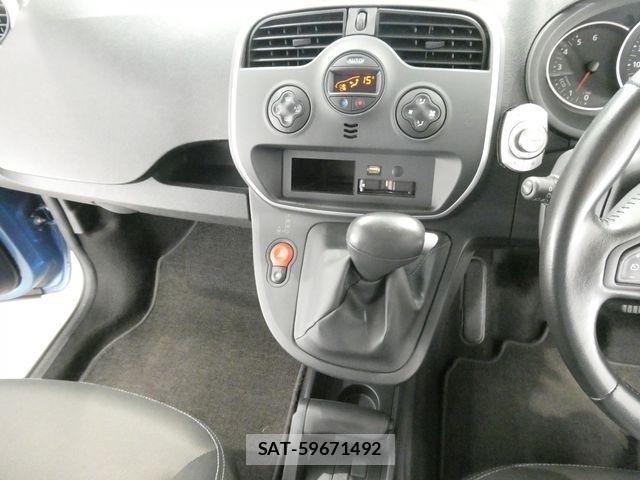 Renault KANGOO 2019-03 8355487-26