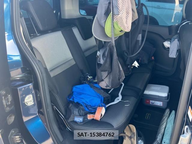 Renault KANGOO 2018-07 8368341-9