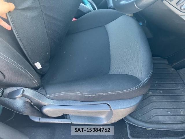 Renault KANGOO 2018-07 8368341-8