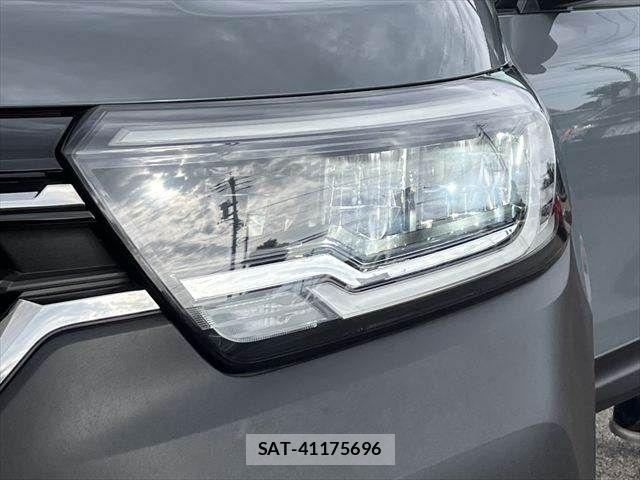 Renault KANGOO 2023-12 8368342-9