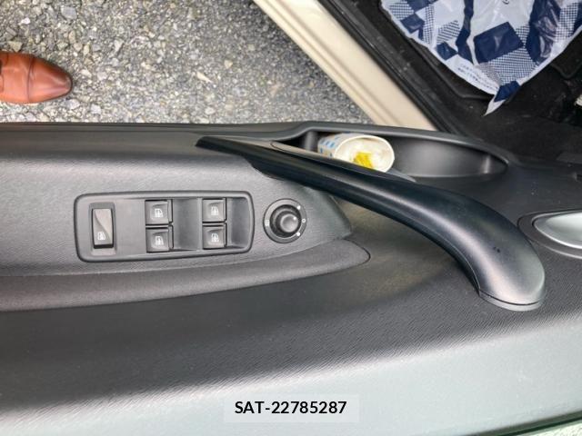 Renault KANGOO 2021-04 8368343-21