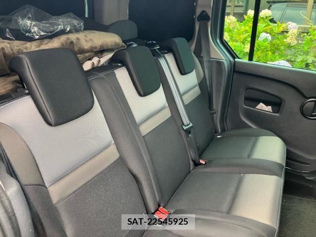 Renault KANGOO 2021-09 8486022-11
