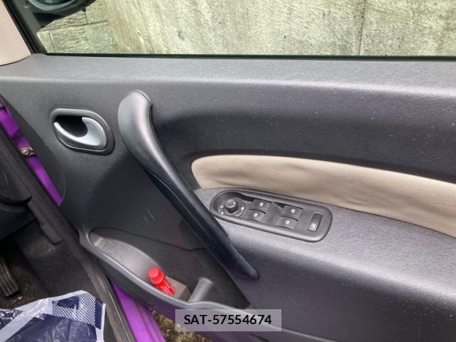 Renault KANGOO 2013-05 8527017-12