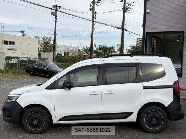 Renault KANGOO 2023-09 8661270-9