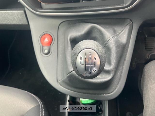 Renault KANGOO 2018-03 8745531-18