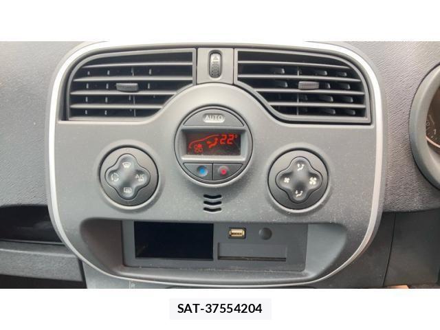 Renault KANGOO 2018-11 8745534-19
