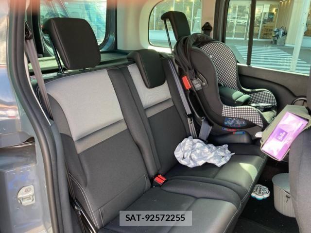 Renault KANGOO 2021-10 8831313-16