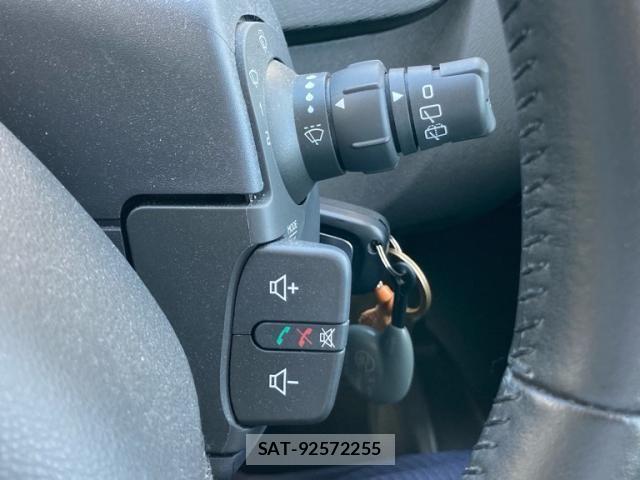 Renault KANGOO 2021-10 8831313-17