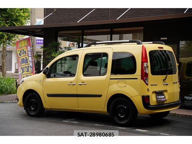 Renault KANGOO 2017-05 8831314-18