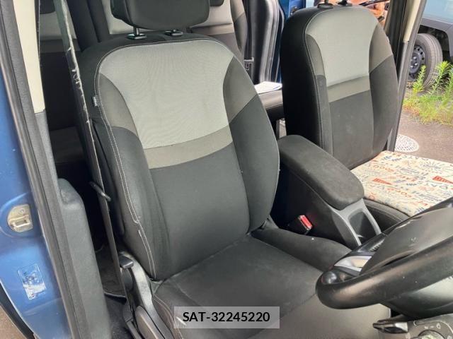 Renault KANGOO 2018-03 8831315-12