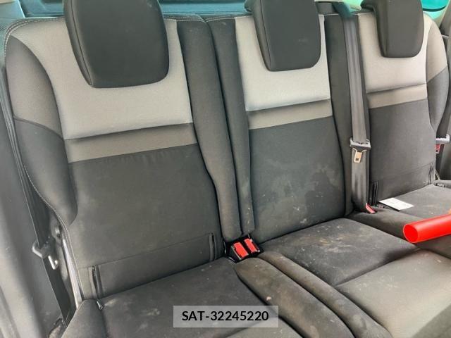 Renault KANGOO 2018-03 8831315-14