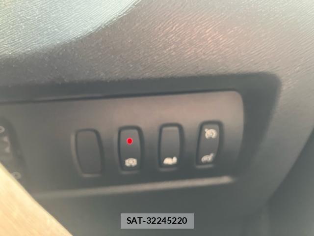 Renault KANGOO 2018-03 8831315-18