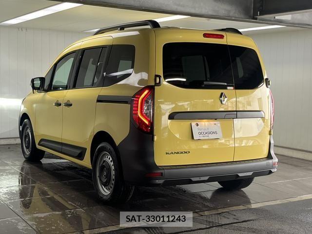 Renault KANGOO 2023-04 8849938-2