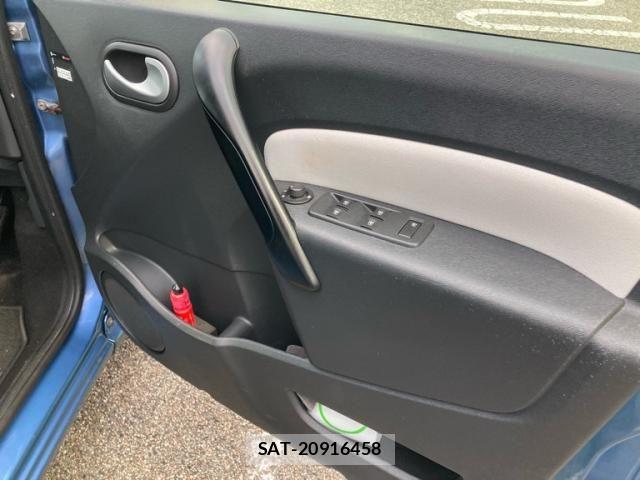 Renault KANGOO 2016-10 8848061-23