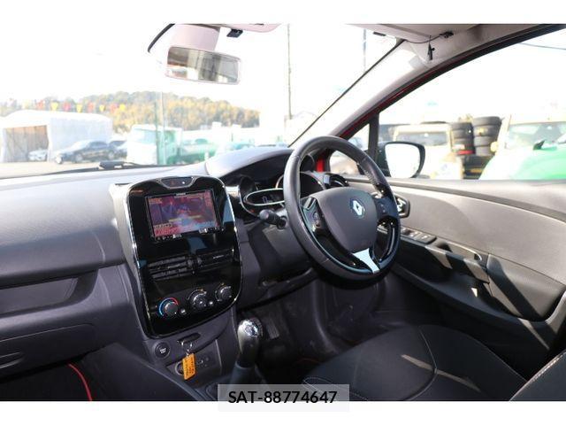Renault LUTECIA 2015-01 790213-6