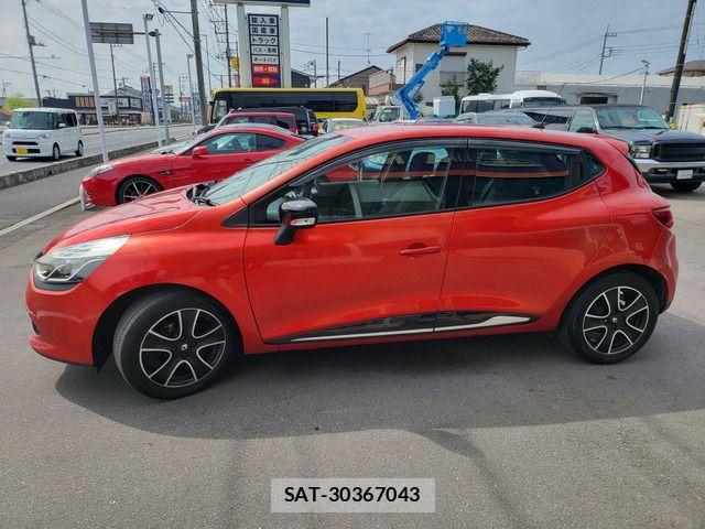 Renault LUTECIA 2015-01 916571-11