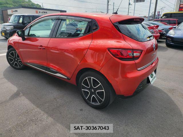 Renault LUTECIA 2015-01 916571-12