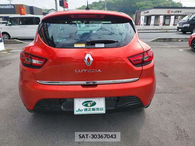 Renault LUTECIA 2015-01 916571-13