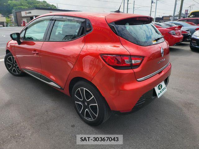 Renault LUTECIA 2015-01 916571-1