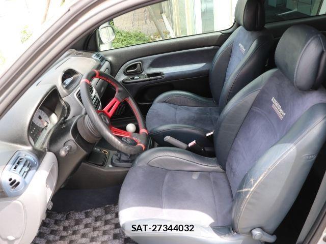 Renault LUTECIA 2001-04 1155761-5