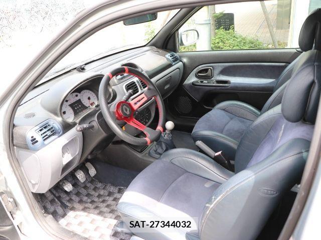 Renault LUTECIA 2001-04 1155761-7