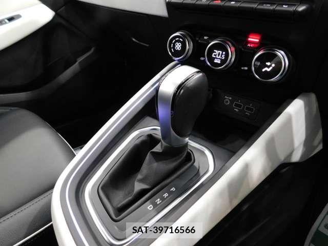 Renault LUTECIA 2020-10 1208348-12