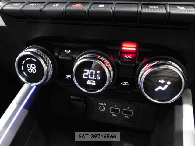 Renault LUTECIA 2020-10 1208348-13