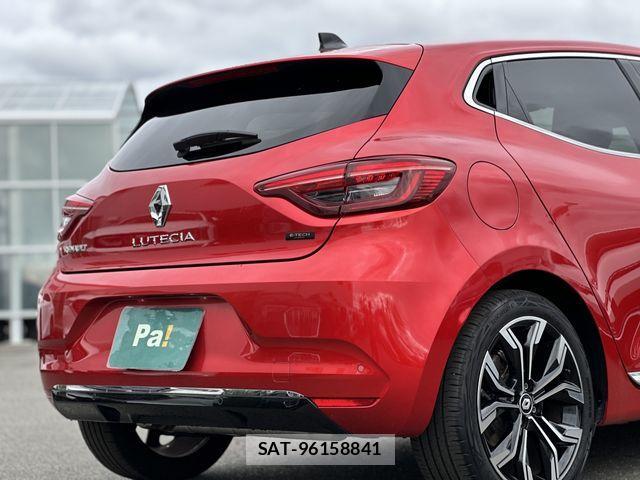 Renault LUTECIA 2024-09 1347333-21