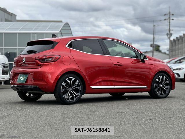 Renault LUTECIA 2024-09 1347333-25