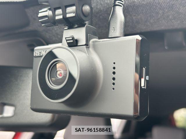 Renault LUTECIA 2024-09 1347333-2