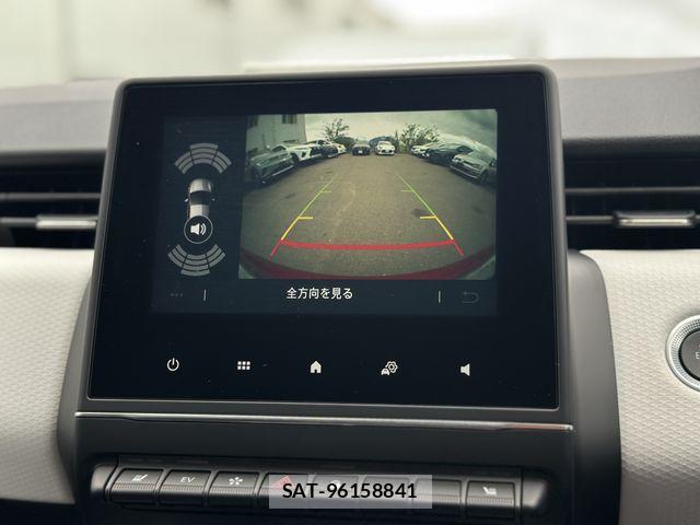 Renault LUTECIA 2024-09 1347333-4