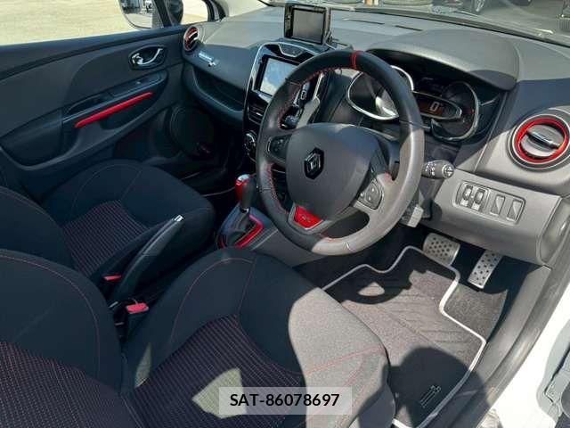 Renault LUTECIA 2014-06 2447967-13